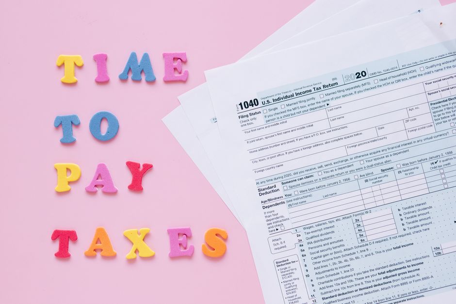 You are currently viewing What Is a P11D and When Do I Need to Submit One?