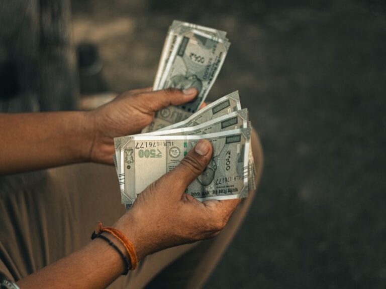 Read more about the article How to Pay Yourself as a Limited Company Director